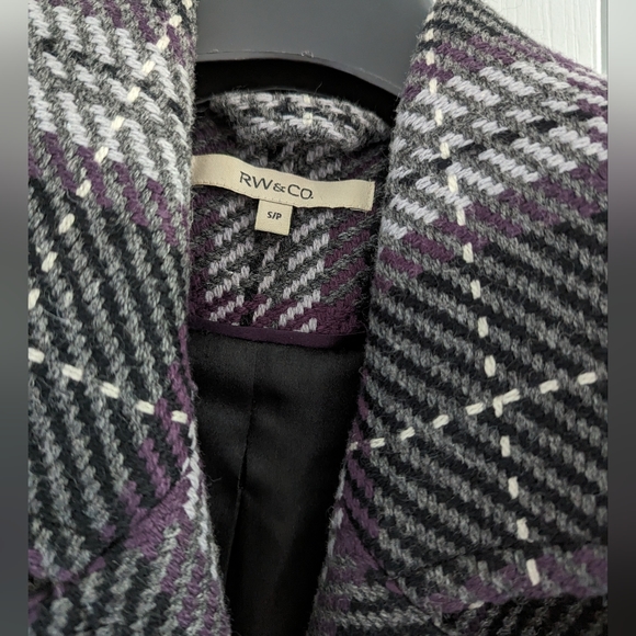 Winter coat - Picture 2 of 2